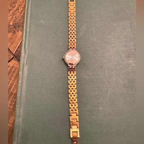 Vintage Two Tone Black & Gold Armitron Diamond Now Ladies Watch- Works! main image 7